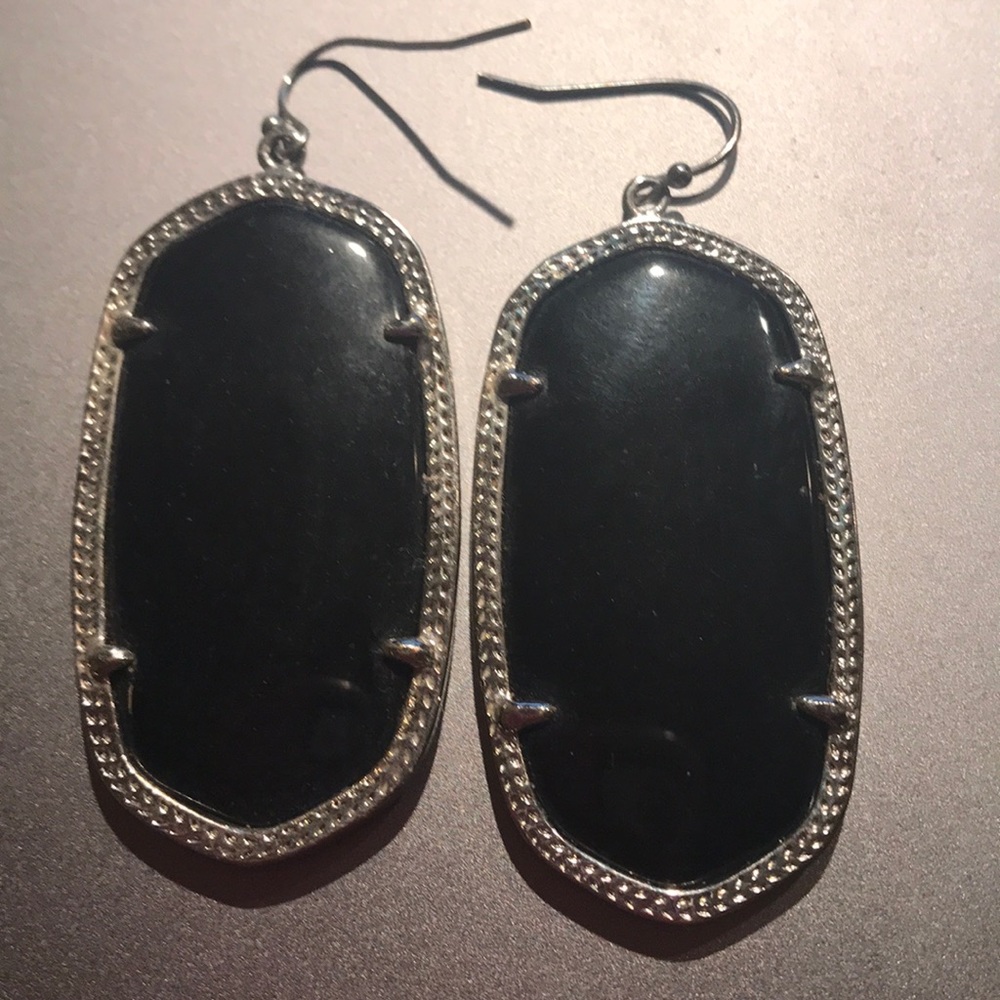 Black Kendra Scott earrings